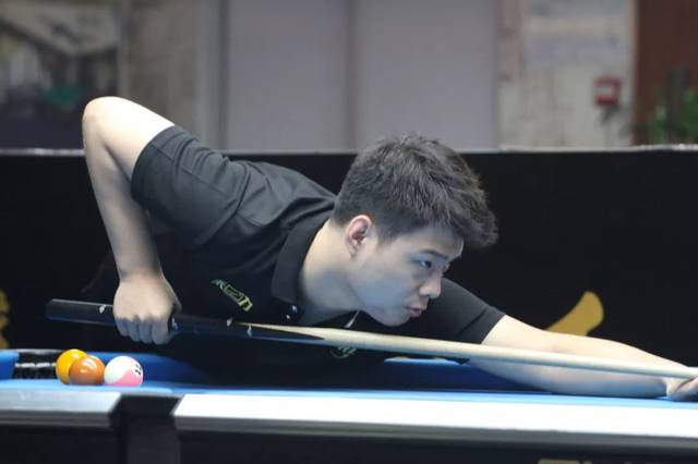 坚定不移的 坚定不移的